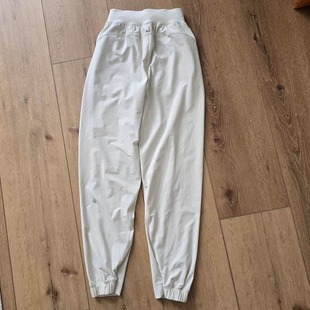 Lululemon License to Train High-Rise Pant - Picture 8 of 15